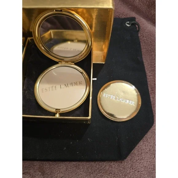 Estée Lauder 'May' Angel Compact Lucidity Transparent 06 pressed powder. W/ Box - Picture 6 of 6
